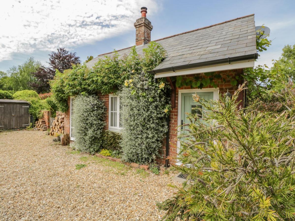 Parkfield Cottage Sturminster Marshall Exterior foto