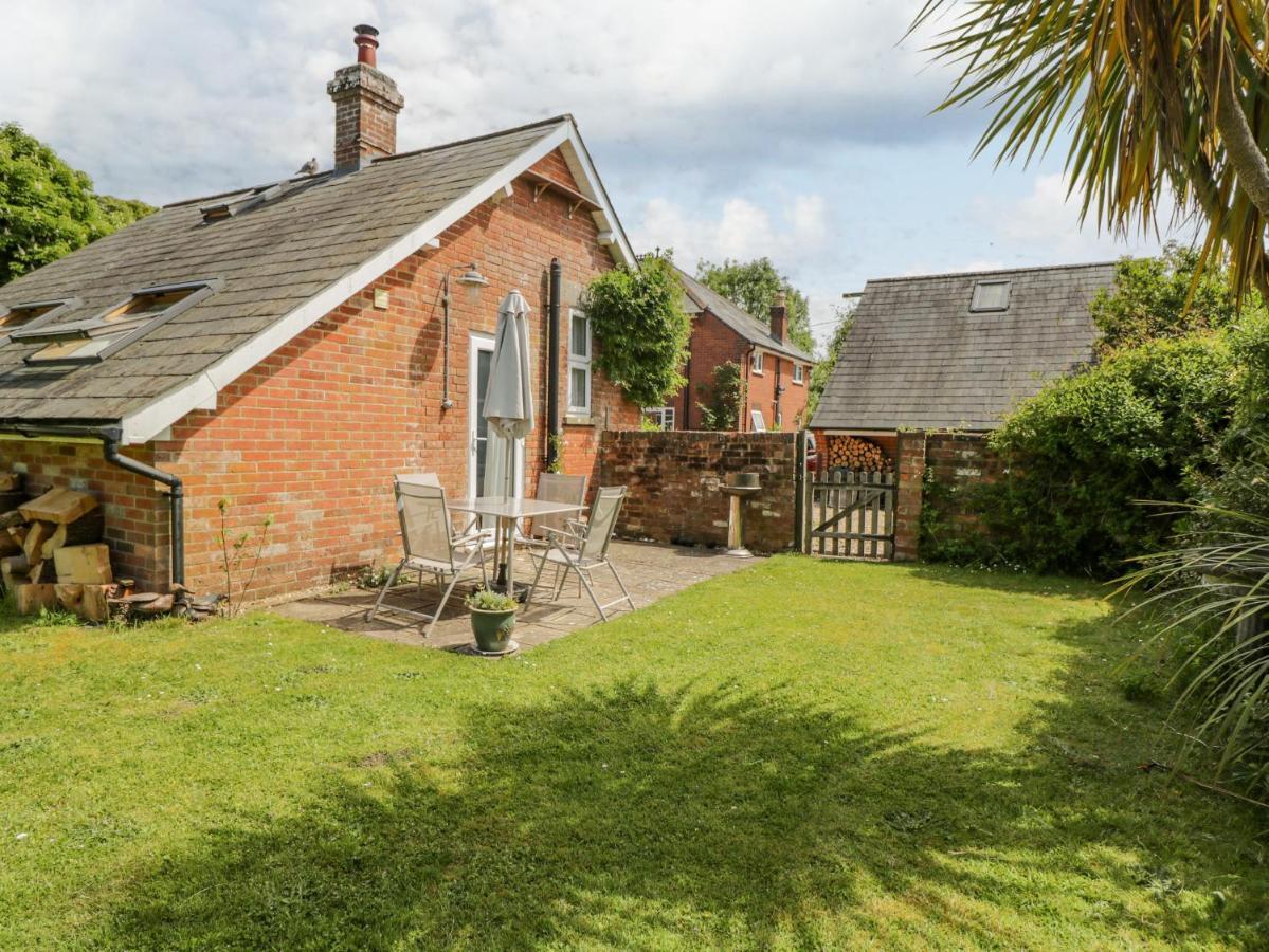 Parkfield Cottage Sturminster Marshall Exterior foto